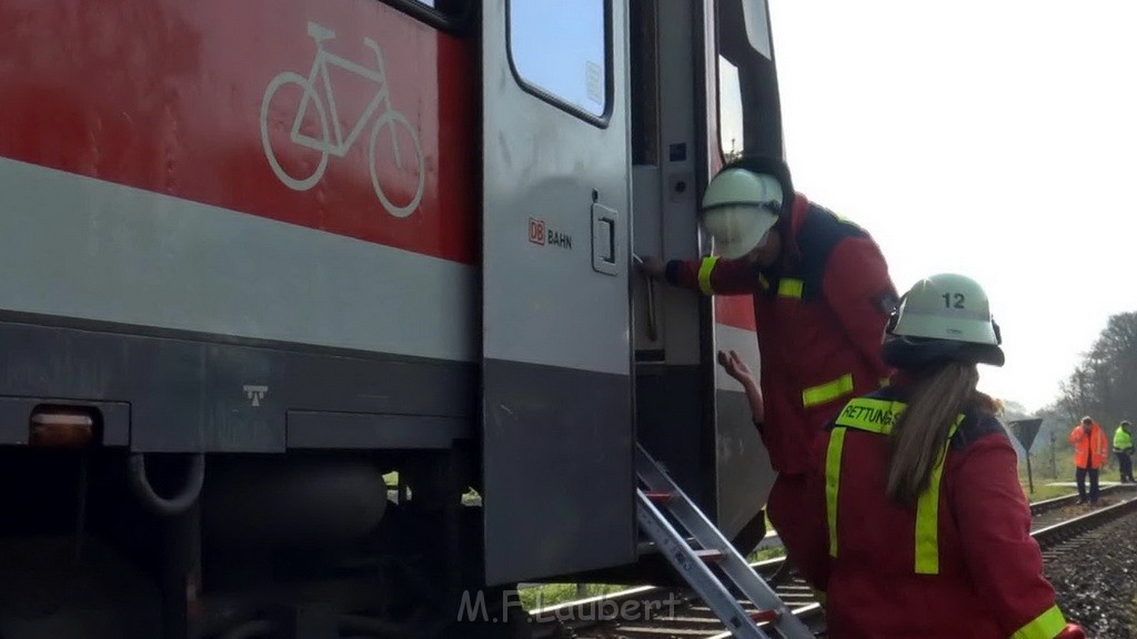 Schwerer VU LKW Zug Bergheim Kenten Koelnerstr P021.jpg